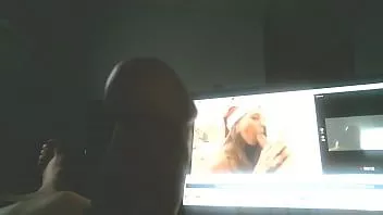 play Masturbándose a russian chic tomado en el culo