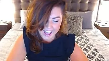 play Une nana chaude comme elle doit encore être trouvée