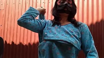 Oynat Yalama Pakistanlı eş, Vicky'yi kıçını becermek için çağırıyor Urduca ses net