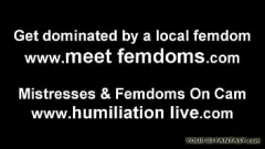 play Festa BDSM Femdom: chupando um vibrador gordo e falso