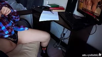 Redare Student se masturbează și hardcore cowgirl dildo closeup