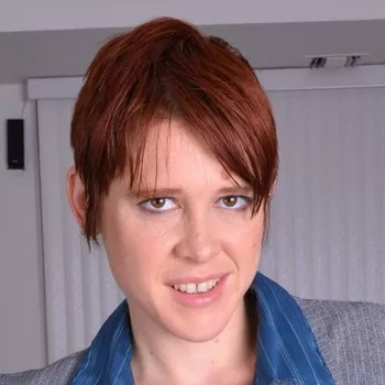 Pornoster Lily Cade