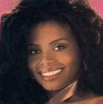 Star du porno Sirena Lewis